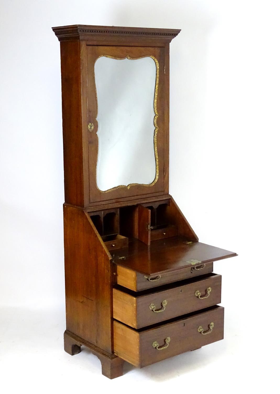 A Regency mahogany bureau bookcase with a moulded cornice above a dentil frieze and shaped - Bild 5 aus 14