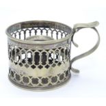 Hawksworth & Eyre & Co, circa 1850, A silver plated chamberstick with handle, 3 ¼? x 3? high