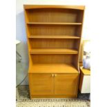 Vintage Retro, Mid Century: a Schreiber dresser bookcase, in teak finish with three shelves and