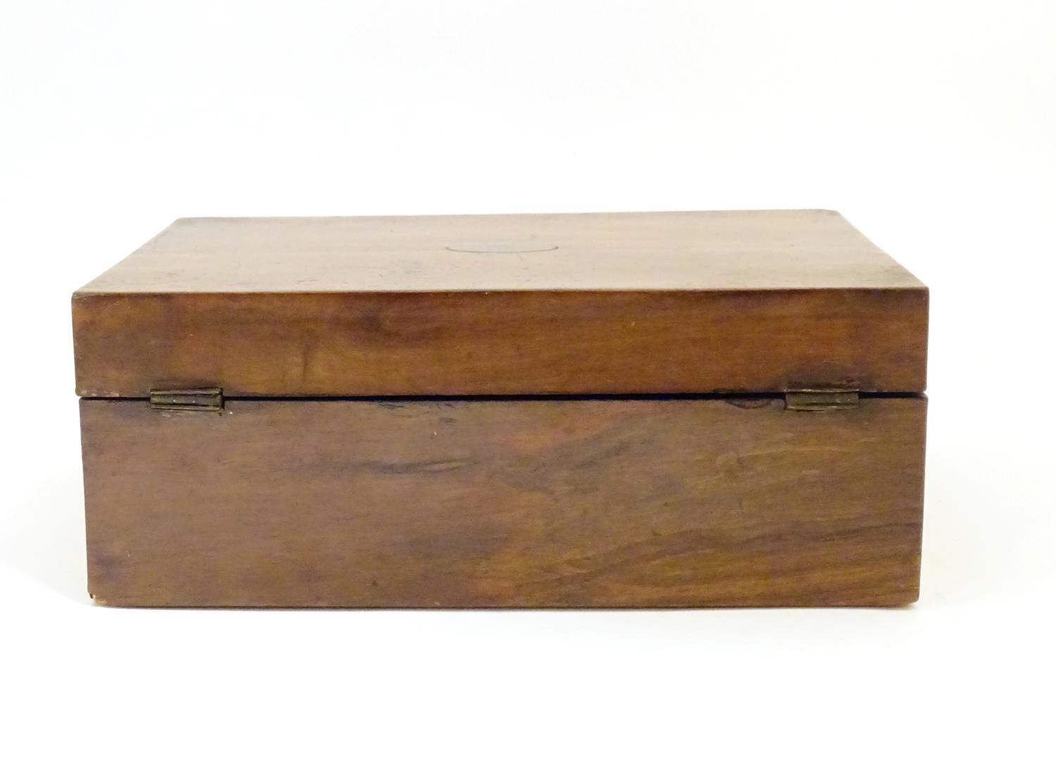 A 19thC walnut jewellery box with fitted lift out tray within. Approx. 3 3/4" high x 9 3/4" long x 6 - Image 5 of 7