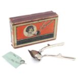 A vintage ' Ladies Shingling Clipper ' boxed. The box 6" long Please Note - we do not make reference