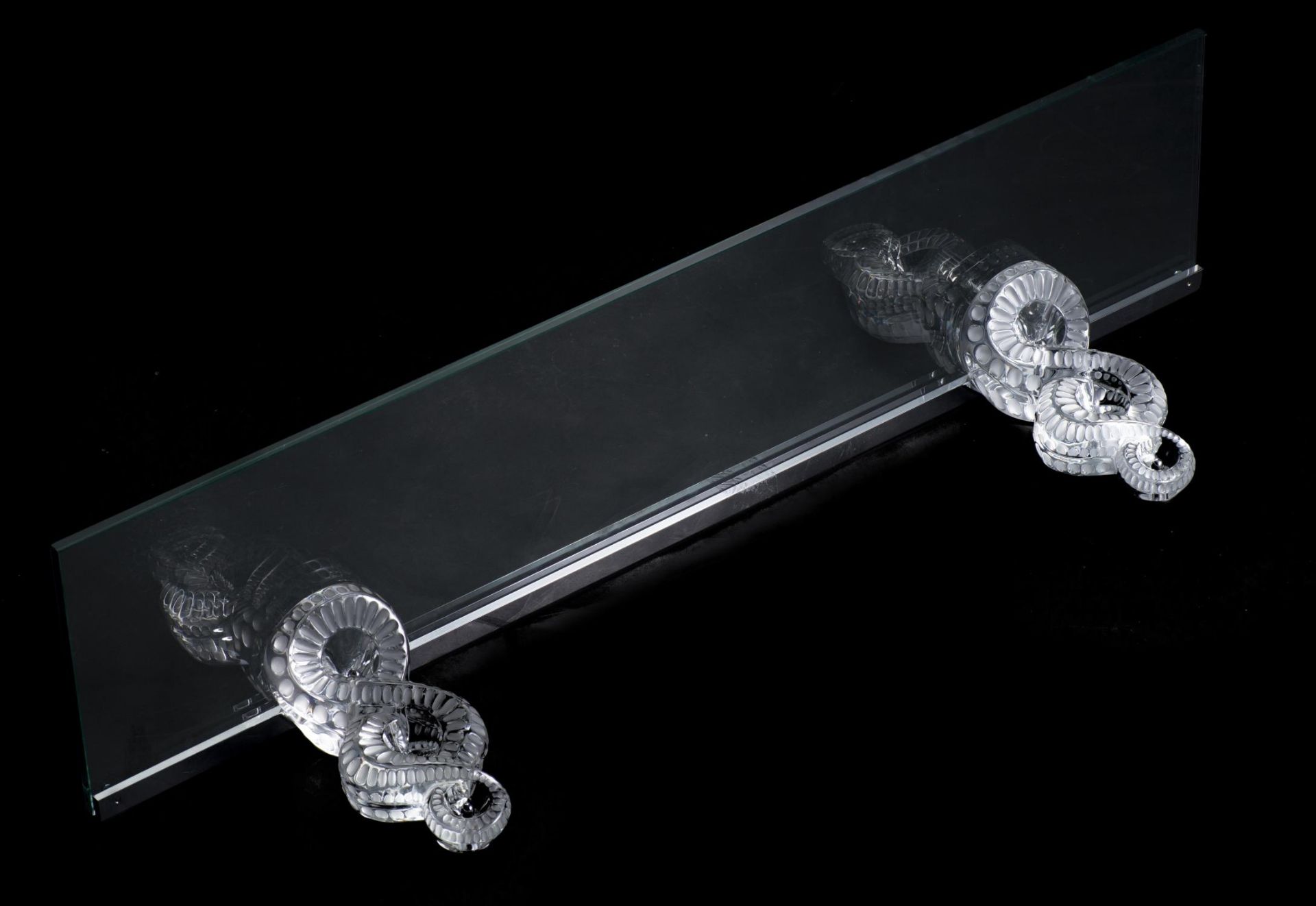 Marc Lalique (1900-1977), console d'applique, support formé de deux éléments [...]