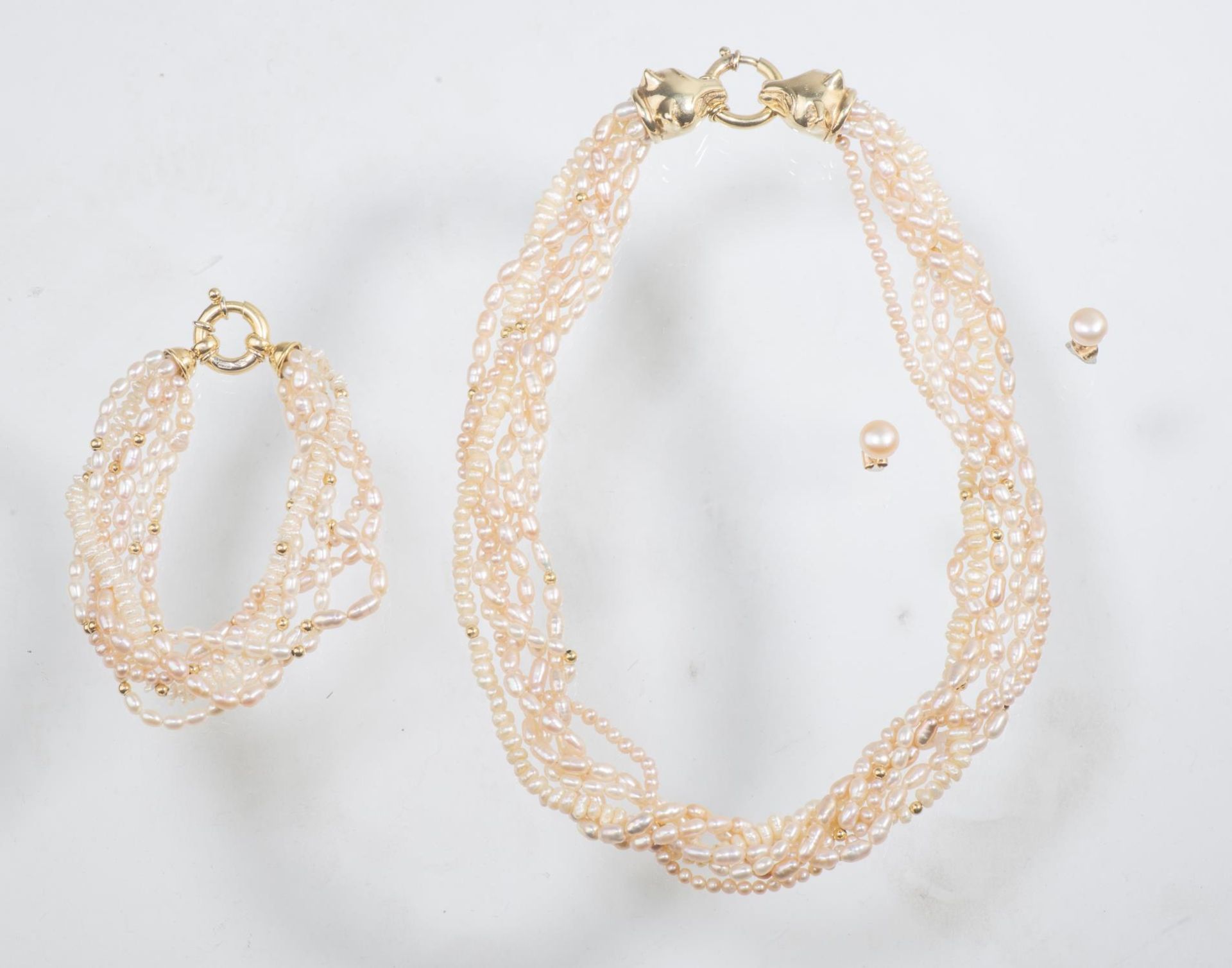 Bucherer, parure en perles d'eau douce à 6 rangs avec perles intercalaires en or [...]