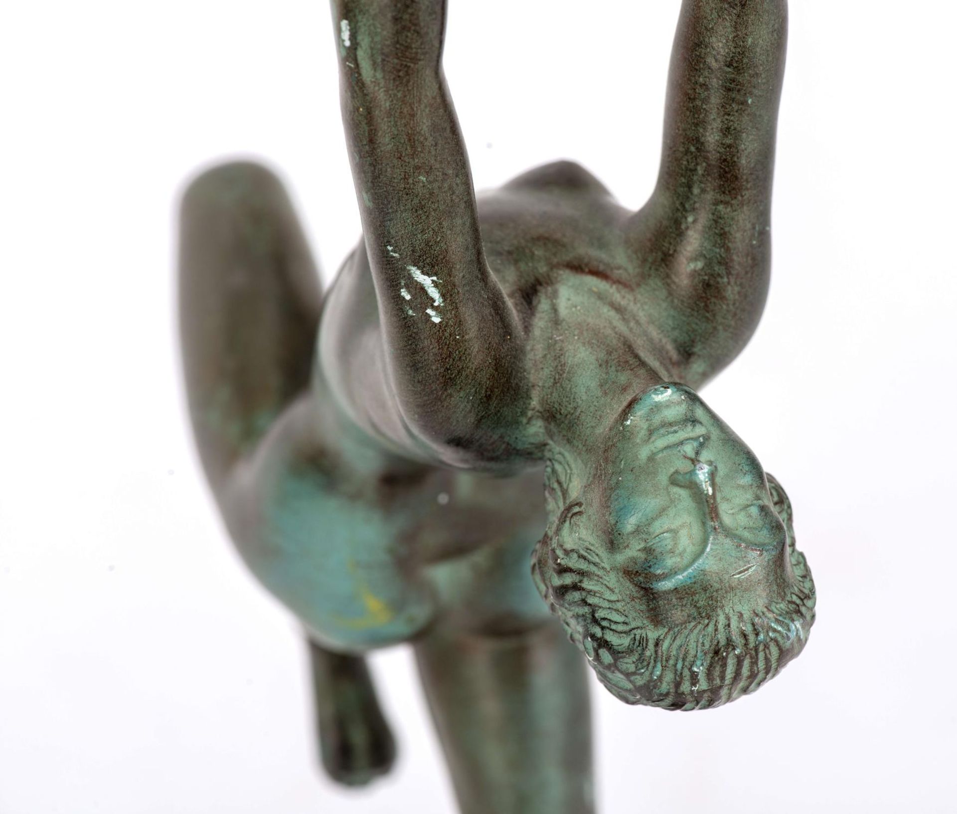 Max Le Verrier (1891-1973), "Jeu". Régule à patine vert antique sur socle en pierre [...] - Bild 7 aus 11