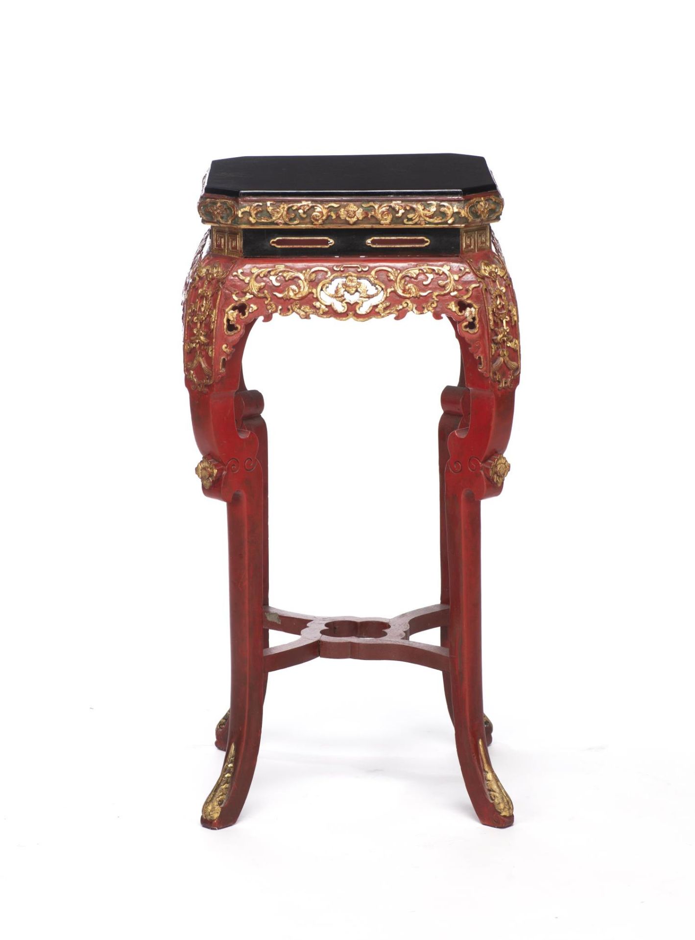 Sellette carrée chinoise Ningbo à angles coupés en bois laqué rouge, noir et or [...] - Bild 6 aus 12