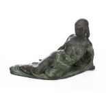 П (Pi) (Russie) Bronze à patine verte de Cléopâtre datée 1917 au dos. H. [...]