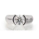 Bague solitaire en or gris .750 sertie demi-clos d'un diamant de taille brillant de [...]