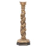 Élégante colonne florentine en bois doré, dite "Colonne de Bacchus" sculptée [...]