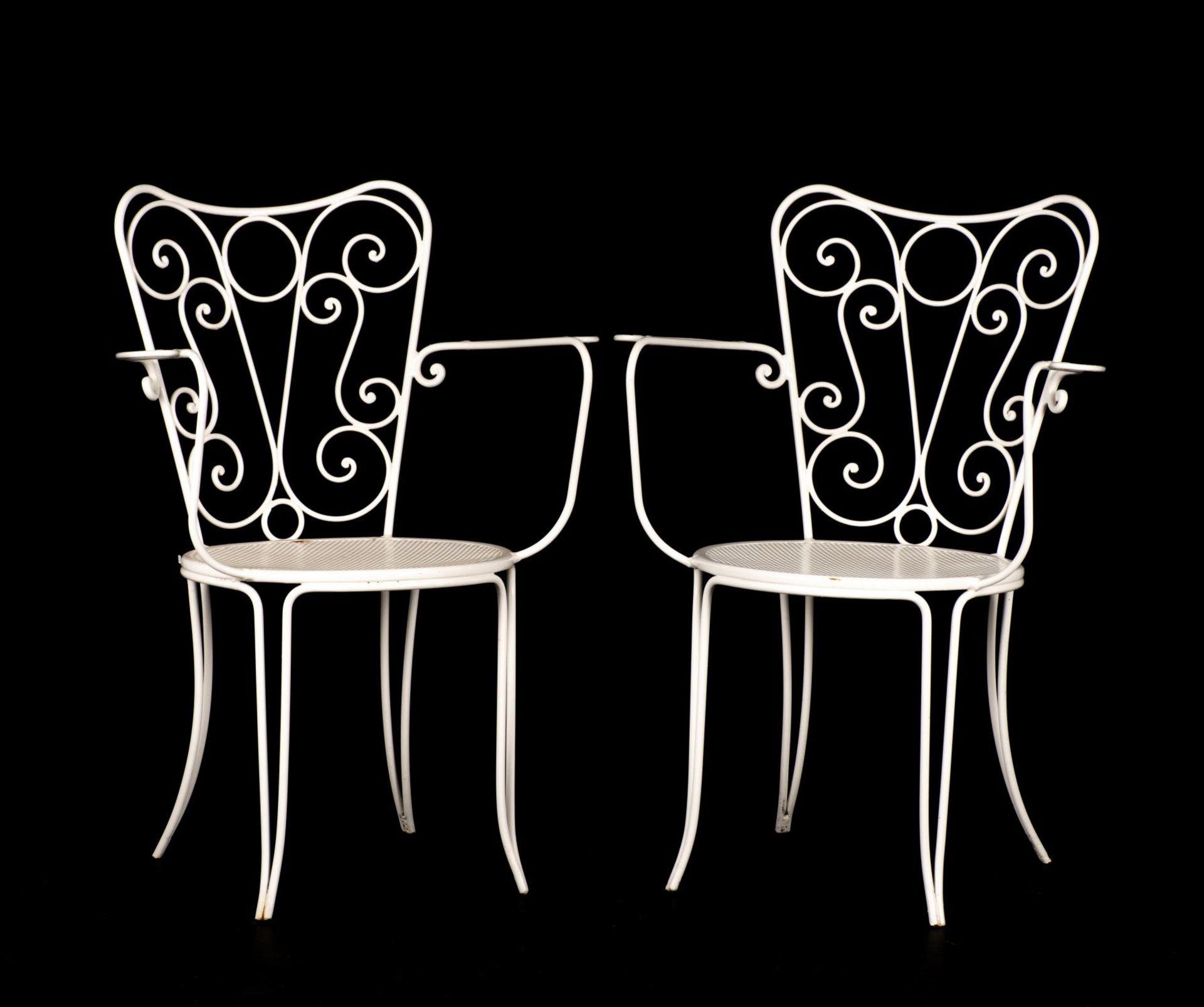 Mobilier de jardin en métal peint en blanc comprenant : - 4 fauteuils et 2 chaises [...] - Image 6 of 10