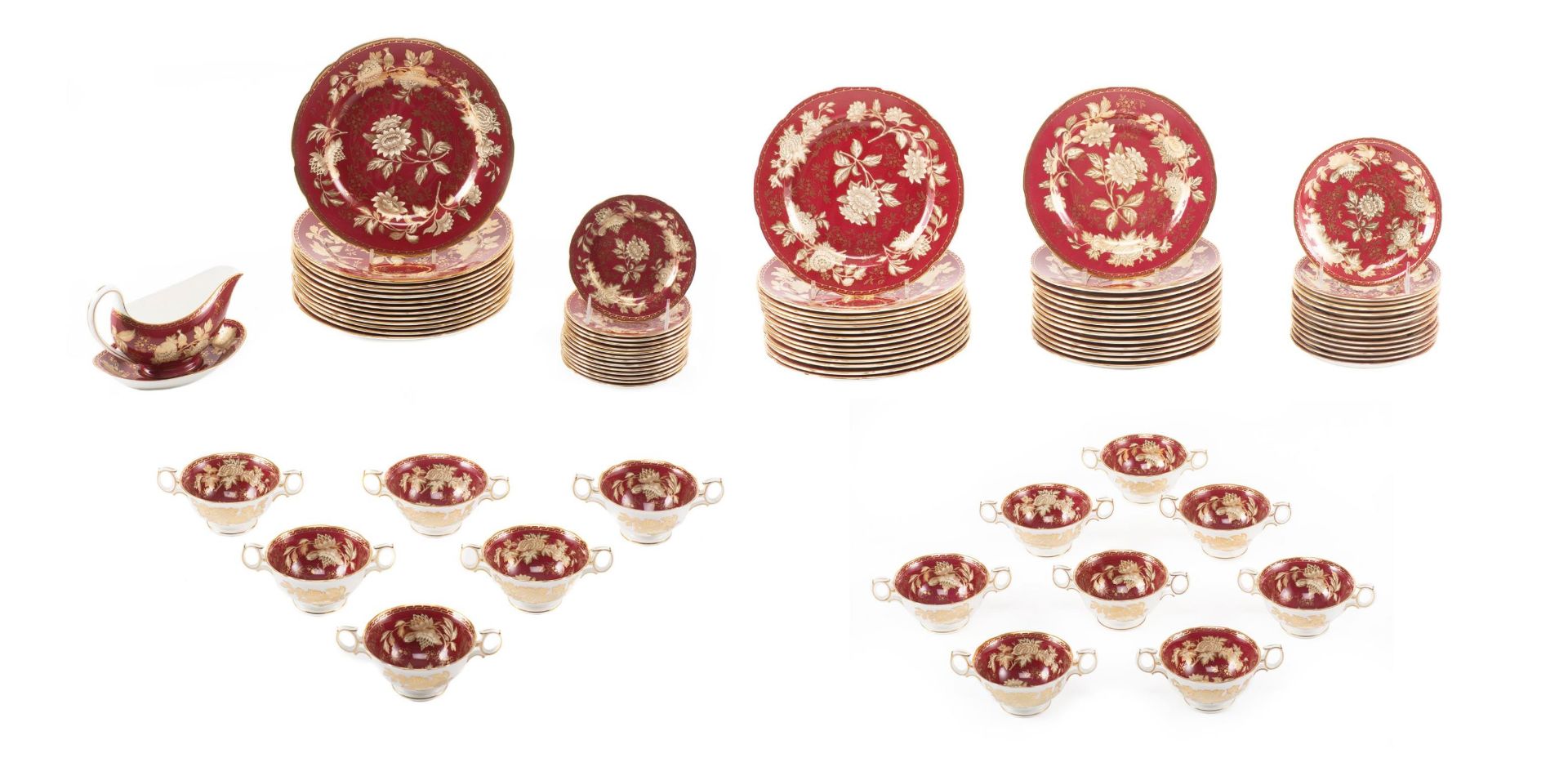 Wedgwood service (bone China) en porcelaine à décor floral or sur champ rouge [...]