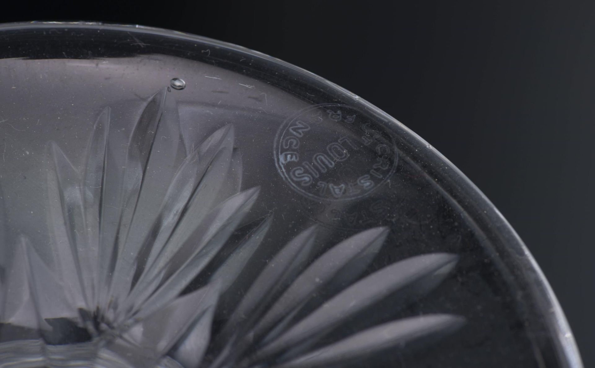 Service en cristal taillé de Saint-Louis, modèle Florence, comprenant : 12 flûtes [...] - Image 8 of 12