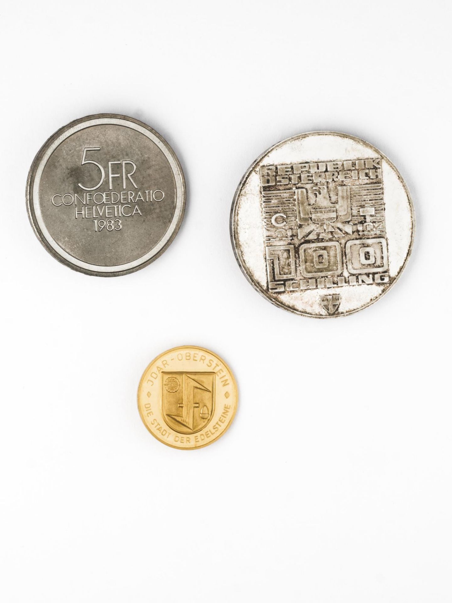 Lot de monnaies et pièces : - Pièce commémorative de 100 shillings autrichiens en [...] - Image 3 of 6