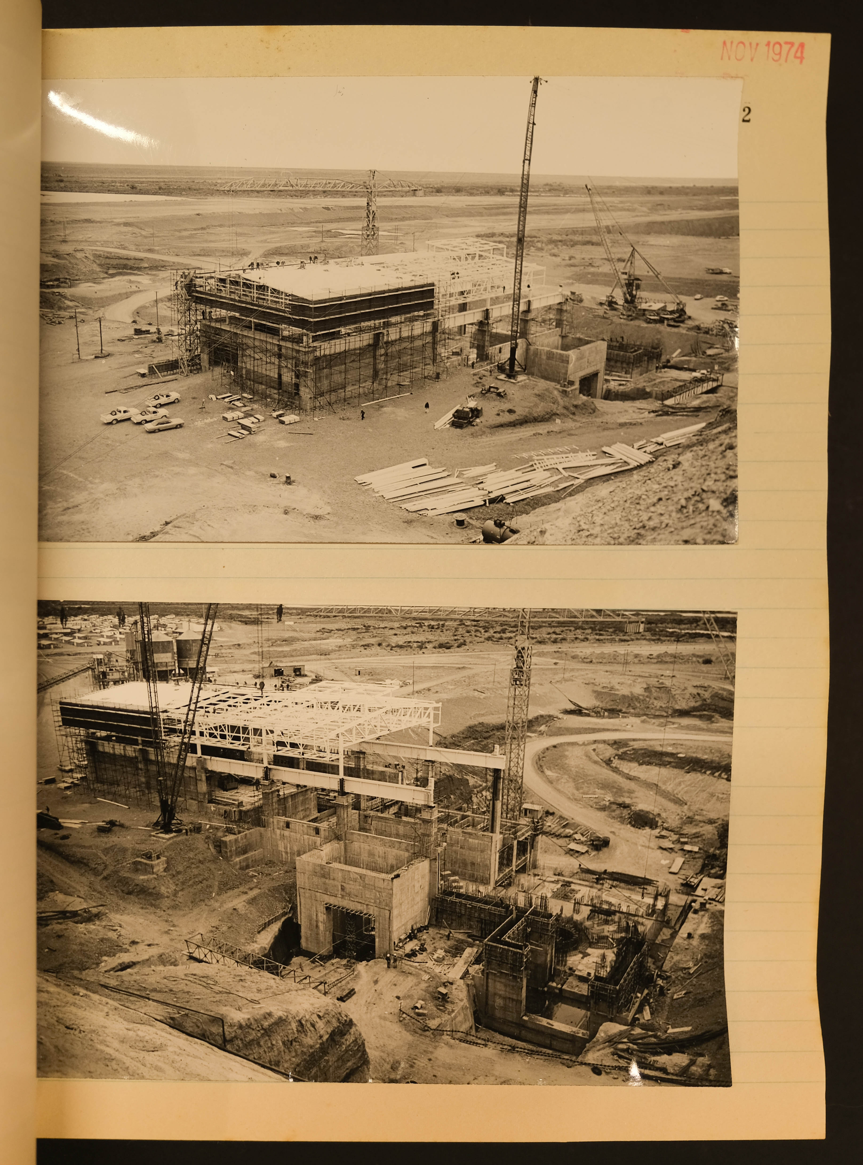 Argentina. A series of 32 numbered photographic scrapbooks, 1973-1979 - Image 12 of 15