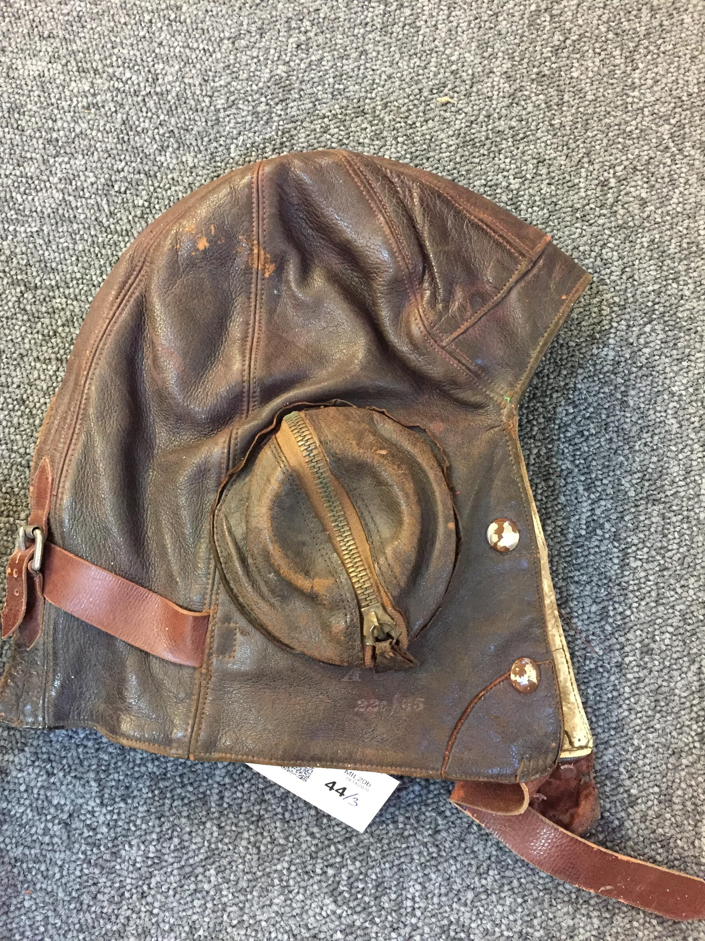 * Flying Helmets. A WWII B Type flying helmet and others - Image 2 of 7