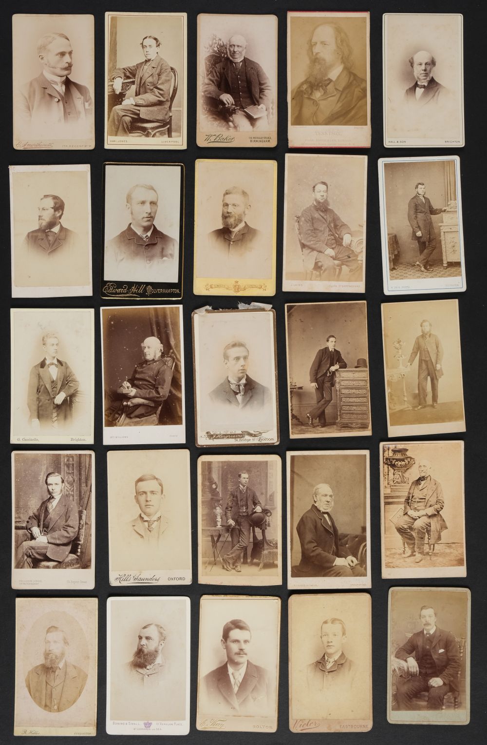 * Cartes de visite. A large collection of approximately 750 cartes de visite, c. 1860s/1880s - Image 6 of 8