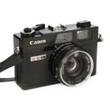 * Canon Canonet QL17 G-III 35mm film camera with fixed 40mm f/1.7 lens