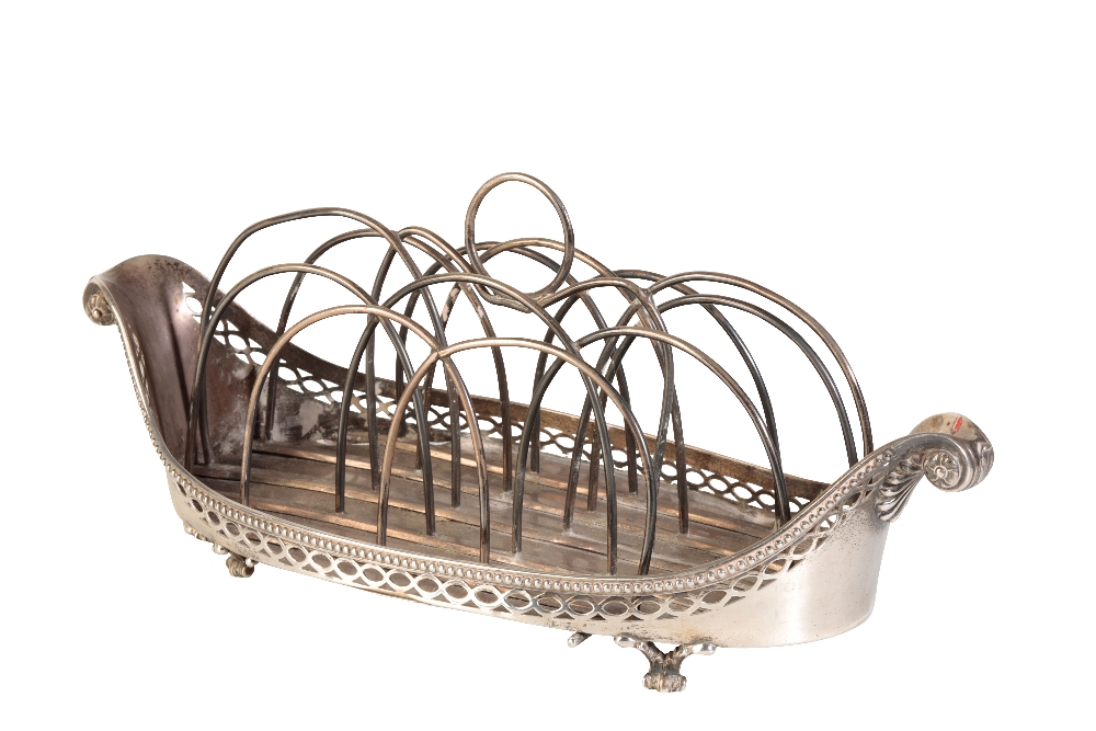 GEORGE III SILVER TOAST RACK