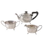 THREE-PIECE SILVER TEA SET, BY VINERS. SHEFFIELD 1946