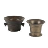 ITALIAN BRONZE TWIN HANDLED MORTAR