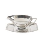 ART DECO SILVER SAUCE BOAT AND STAND, BIRMINGHAM 1936