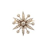 A DIAMOND CLUSTER BROOCH/PENDANT