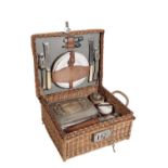 A. BARRETT & SONS PICNIC SET