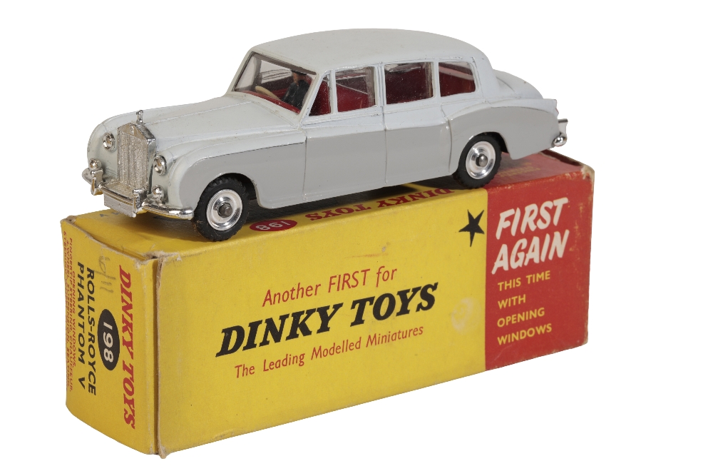 DINKY TOYS ROLLS-ROYCE PHANTOM V (198)