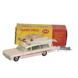 DINKY TOYS SUPERIOR CRITERION AMBULANCE (263)