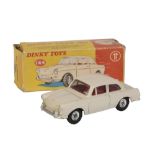 DINKY TOYS VOLKSWAGEN 1500 (144)