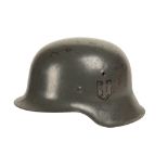 A WORLD WAR II GERMAN STYLE M42 STEEL HELMET