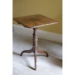 A WILLIAM IV MAHOGANY TRIPOD TABLE