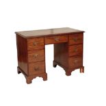 AN EDWARDIAN PEDESTAL DESK IN MID 18TH CENTURY STYLE,