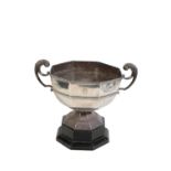 AN EDWARDIAN SILVER TROPHY BOWL BY WILLIAM HUTTON & SONS LTD,