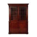 A WILLIAM IV OR EARLY VICTORIAN MAHOGANY LIBRARY BOOKCASE,