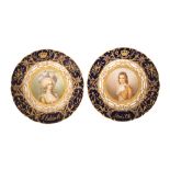 PAIR OF PARIS PORECELAIN CABINET PLATES, 19TH CENTURY