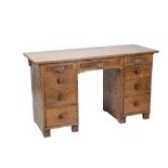 * NIGEL GRIFFITHS: A HANDMADE OAK DESK