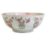 LARGE CHINESE EXPORT FAMILLE ROSE BOWL, QIANLONG PERIOD