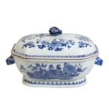CHINESE EXPORT BLUE AND WHITE TUREEN AND COVER , QIANLONG PERIOD
