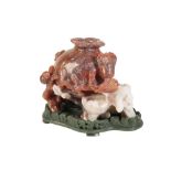 CARNELIAN-AGATE AND SPINACH JADE 'POMEGRANATE' WATERPOT