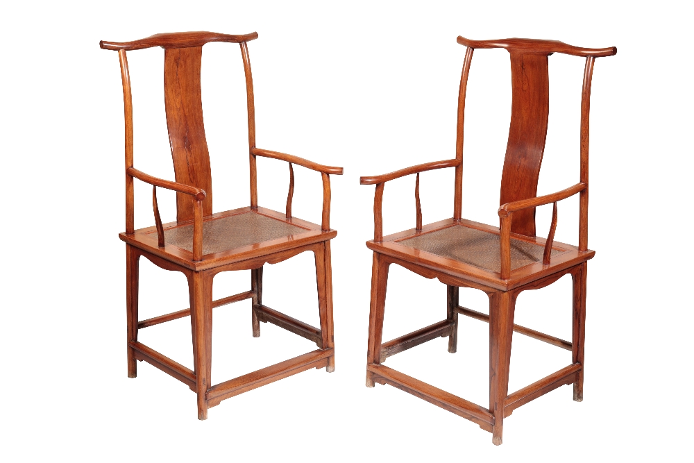 A PAIR OF HUANGHUALI YOKEBACK ARMCHAIRS (SICHUTOUGUANMAOYI) 17TH / 18TH CENTURY