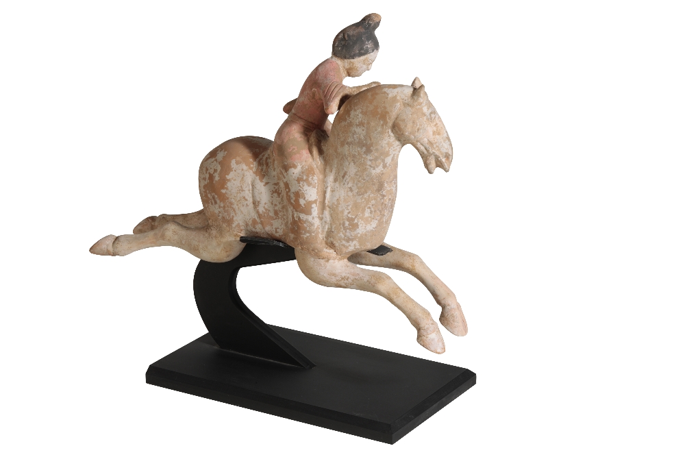 PAINTED POTTERY FIGURE OF A FEMALE POLO PLAYER, MING DYNASTY - Image 2 of 3