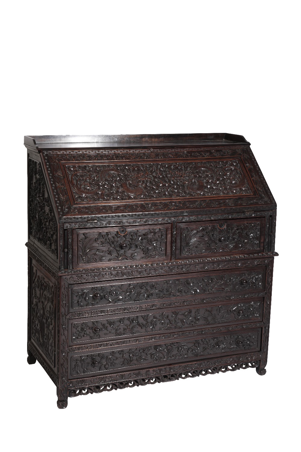 IMPRESSIVE CARVED HUANGHULAI OR HONGMU BUREAU, QING DYNASTY, 18TH / 19TH CENTURY