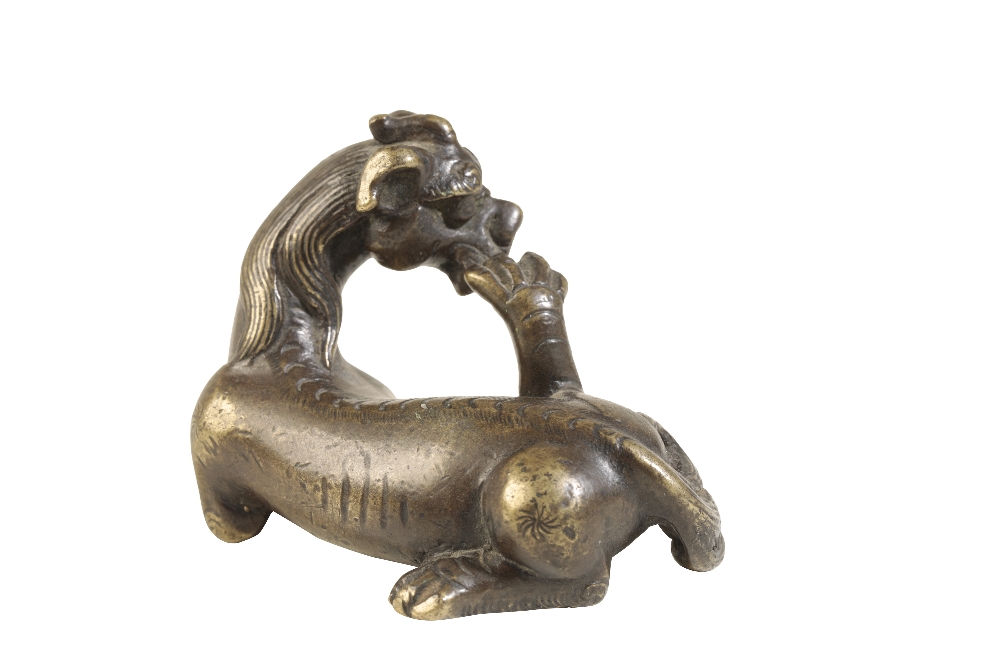 BRONZE 'BUDDHIST LION' SCROLL WEIGHT, MING DYNASTY - Image 2 of 2