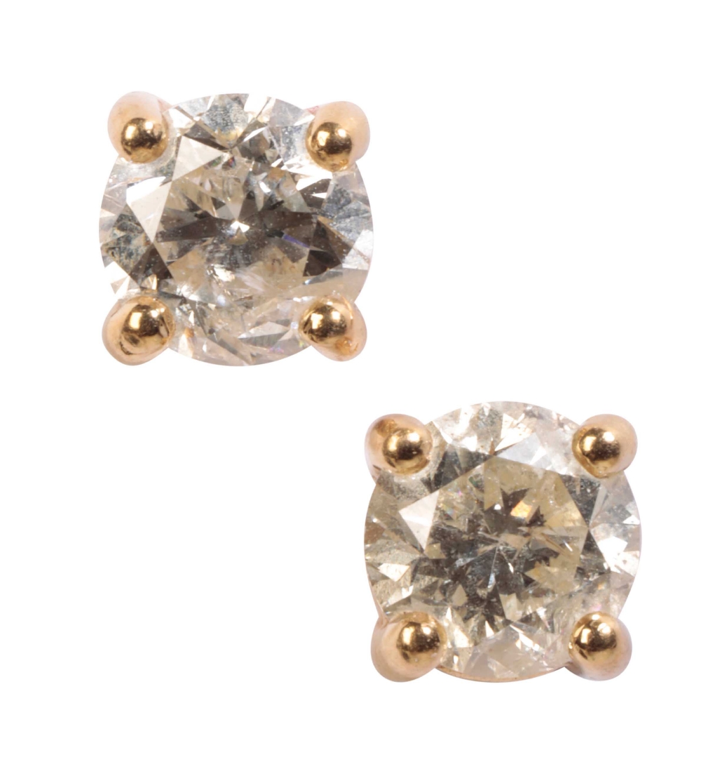 A PAIR OF DIAMOND EAR STUDS,