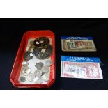 A COLLECTION OF CHINESE COINS AND BANKNOTES