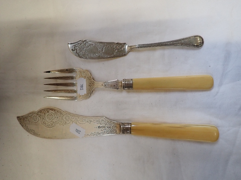 A SILVER AND BONE HANDLE FISH SERVING SET