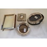 A COLLECTION OF MIXED SILVER PHOTOGRAPH FRAMES (4)