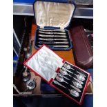 A QUANTITY OF ASSORTED SILVER PLATED FLATWARE, INCLUDING CASED CUTLERY SETS, SALTS, MUSTARDS, ETC