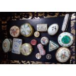 A COLLECTION OF PORCELAIN AND ENAMEL PILL BOXES including Limoges Halcyon Days etc