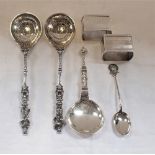A PAIR OF CONTINENTAL SILVER REPRODUCTION APOSTLE SPOONS, another similar and other small silver, ap